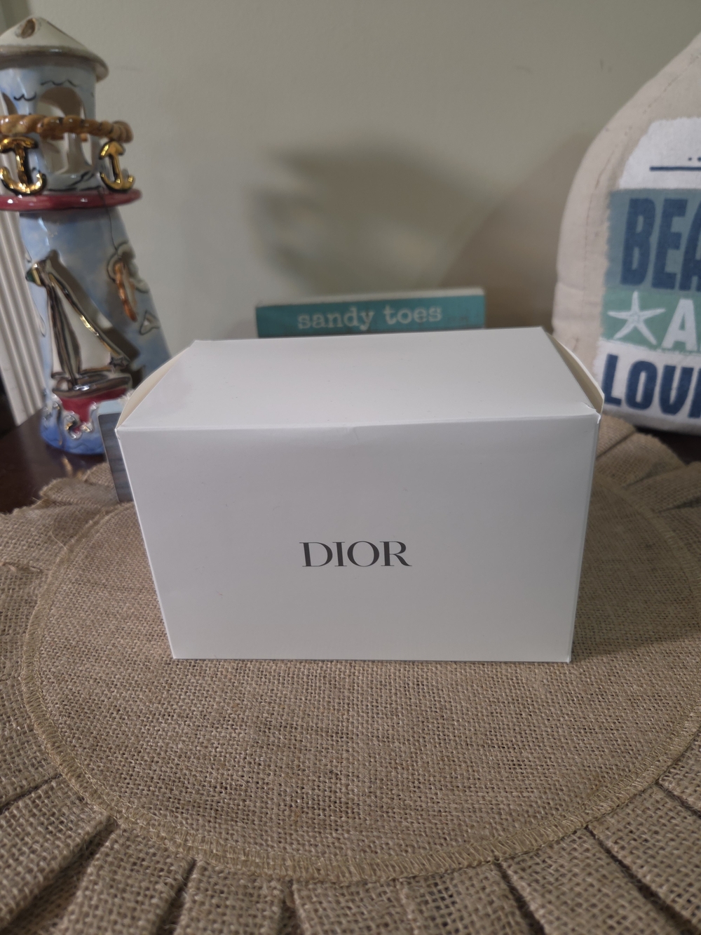 NIB Dior White Gold Embroidered Cosmetic Case - Picture 5 of 5